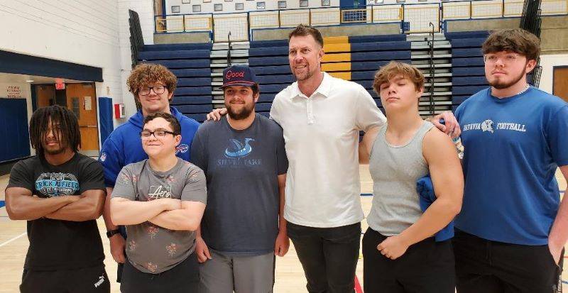 Ryan Leaf and students