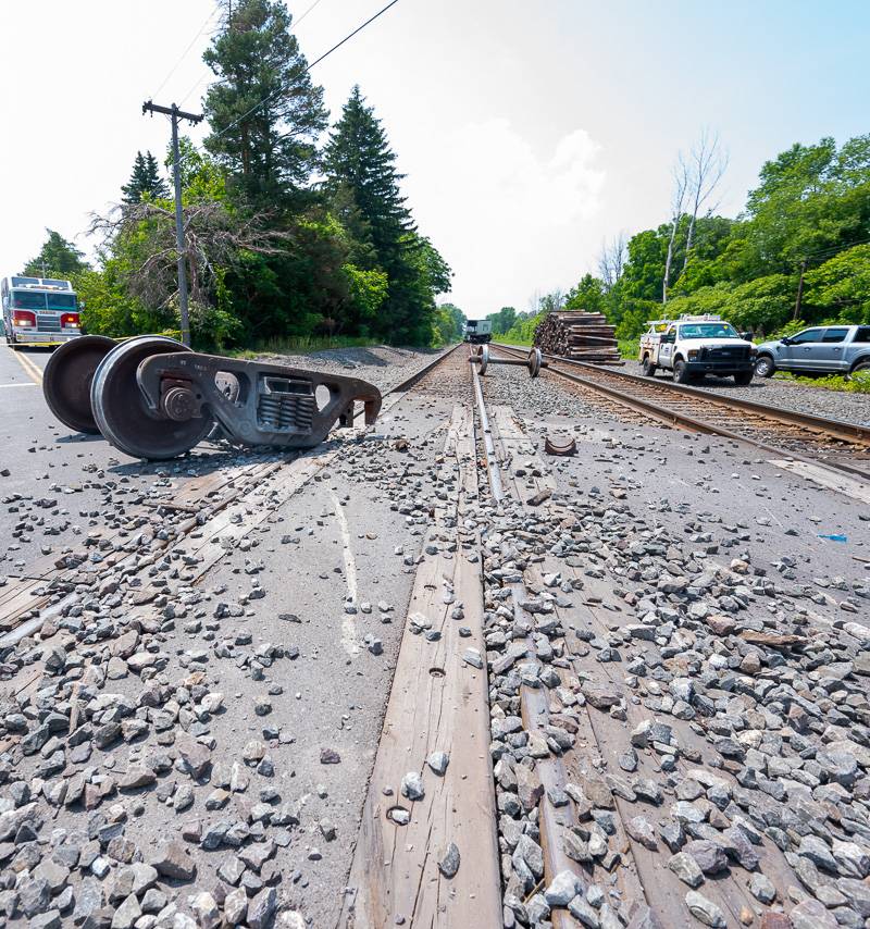 fargo road train derail