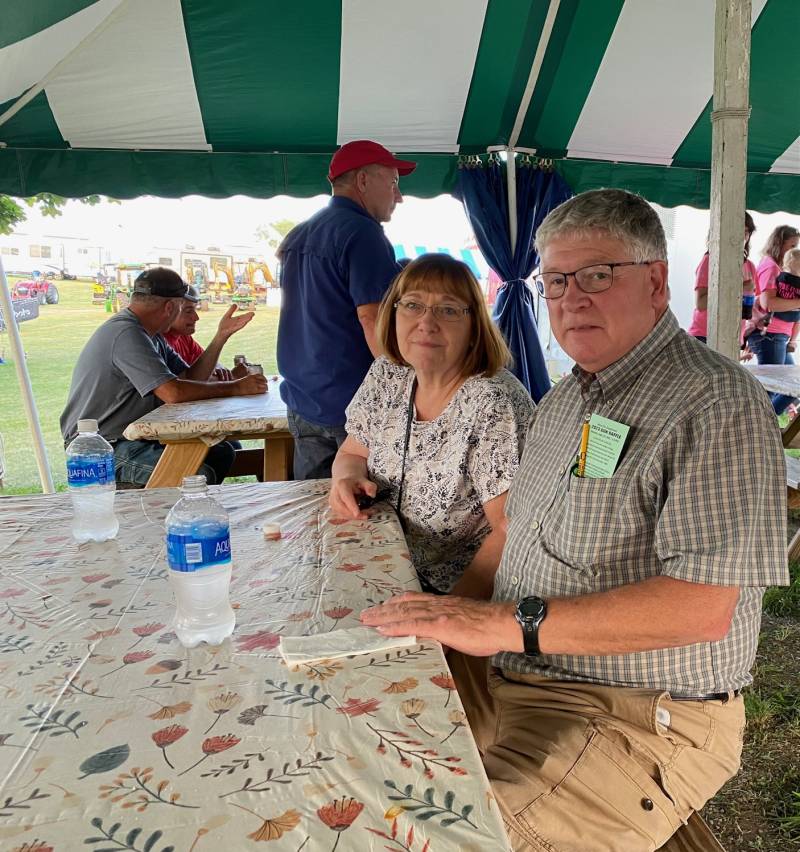 Doug and Sharon Houseknecht