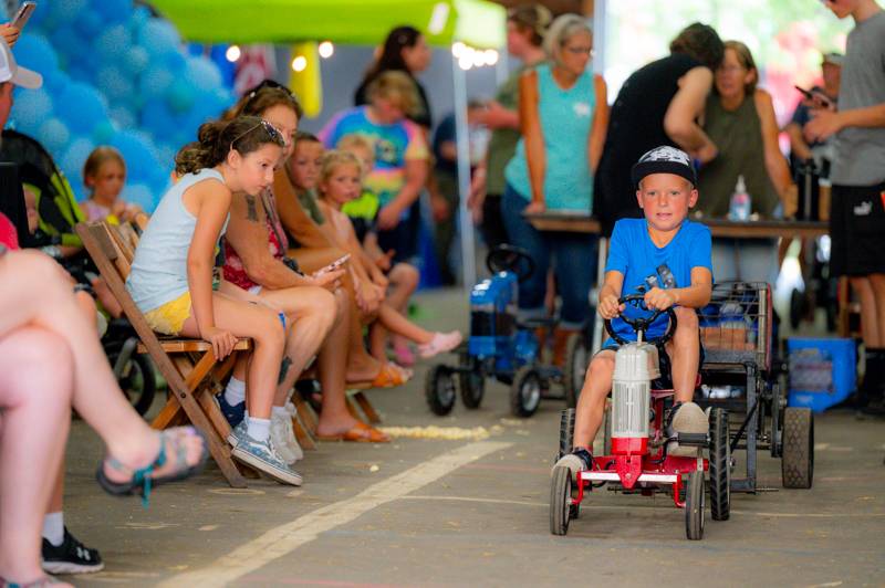 tiny tot tractor pull Genesee County Fair 2023