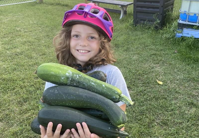 Girl with veggies