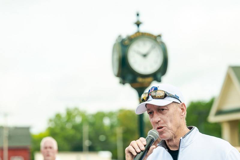 WATCH: Jim Kelly connects with Andre Reed at 2014 Hall of Fame 