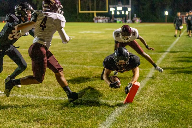 LeRoy scores just before haltime to lead 20-8.  Photo by Steve Ognibene