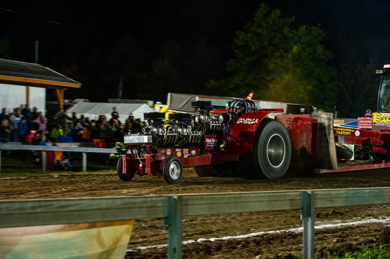 alexander steam show friday night tractor pulls