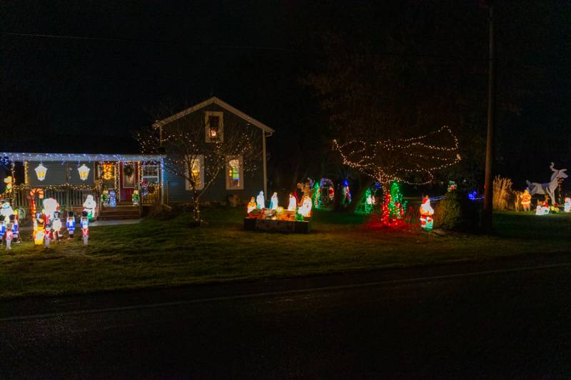 Darien Center lights.  Photo by Steve Ognibene