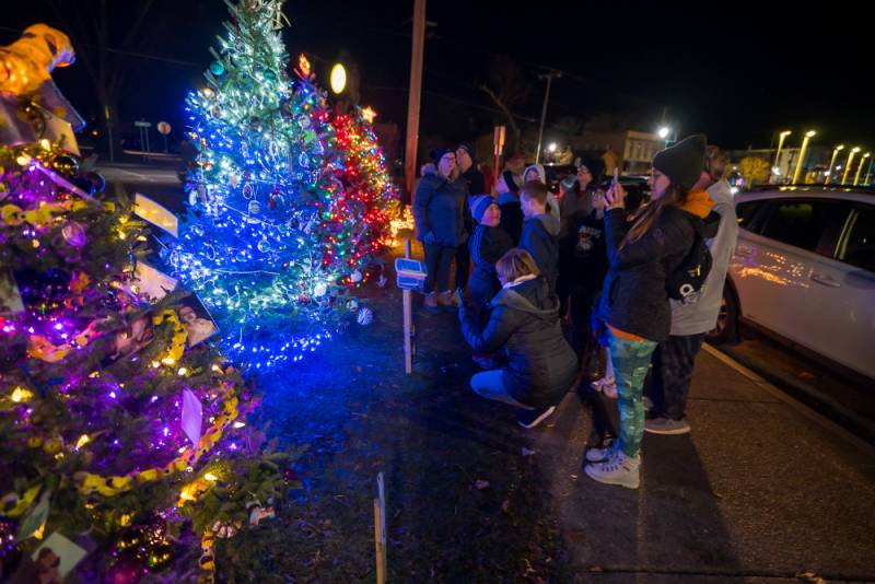 Photos Annual remembrance Christmas tree lighting in Oakfield The