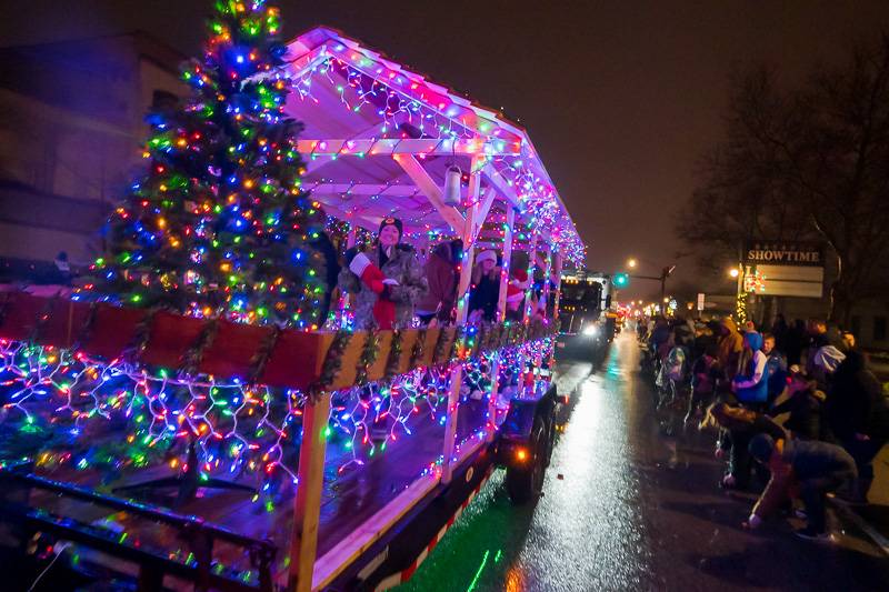 downtown batavia christmas parade 2023