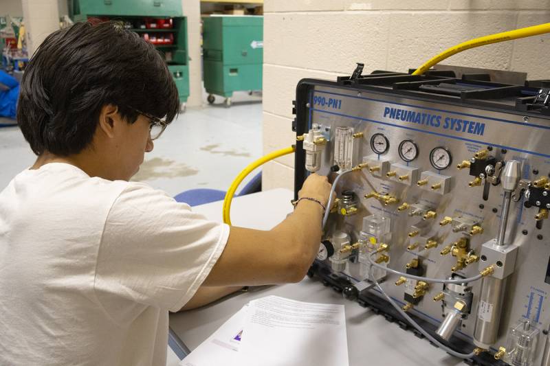 mechatronics-lab.jpg