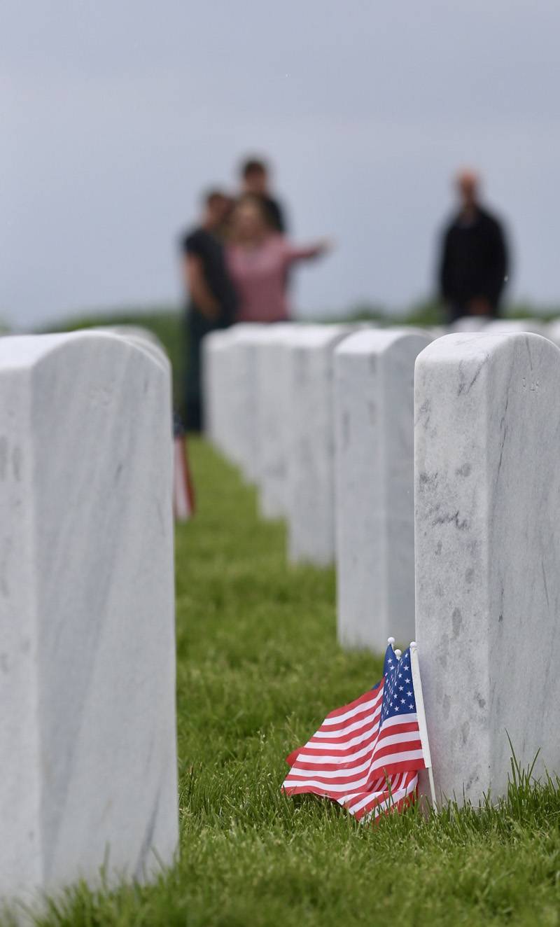 vets cemetery memorial day