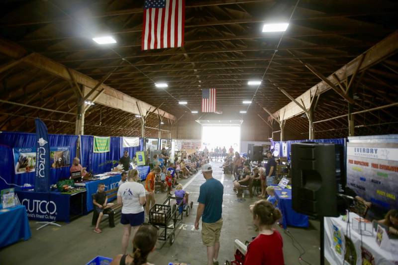 Tiny tot tractor pull fair