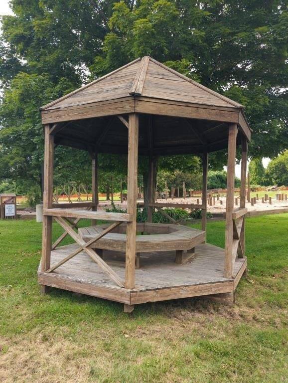 Pembroke playground gazebo