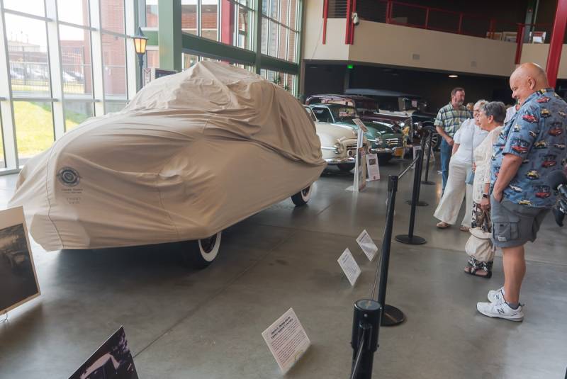 thomas rocket car pierce arrow unveiling