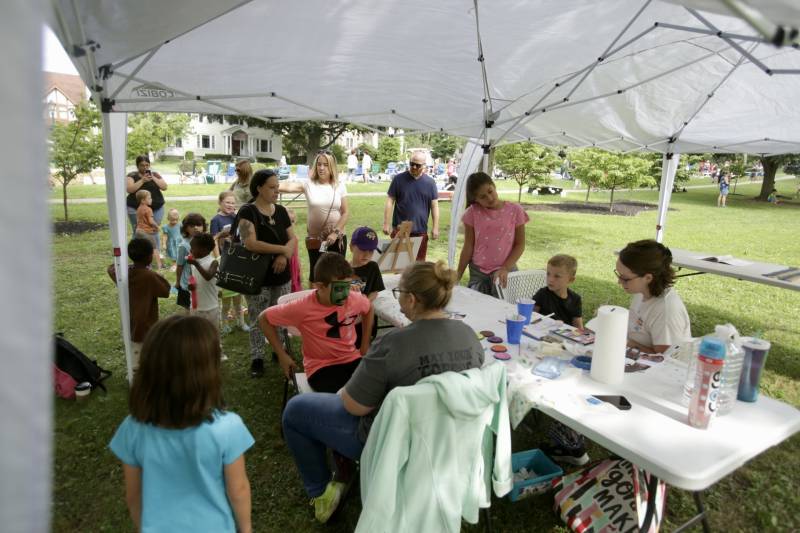 Facepainting at BID boxcar derby