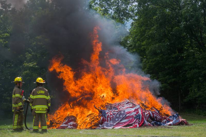 le-roy-flag-burning