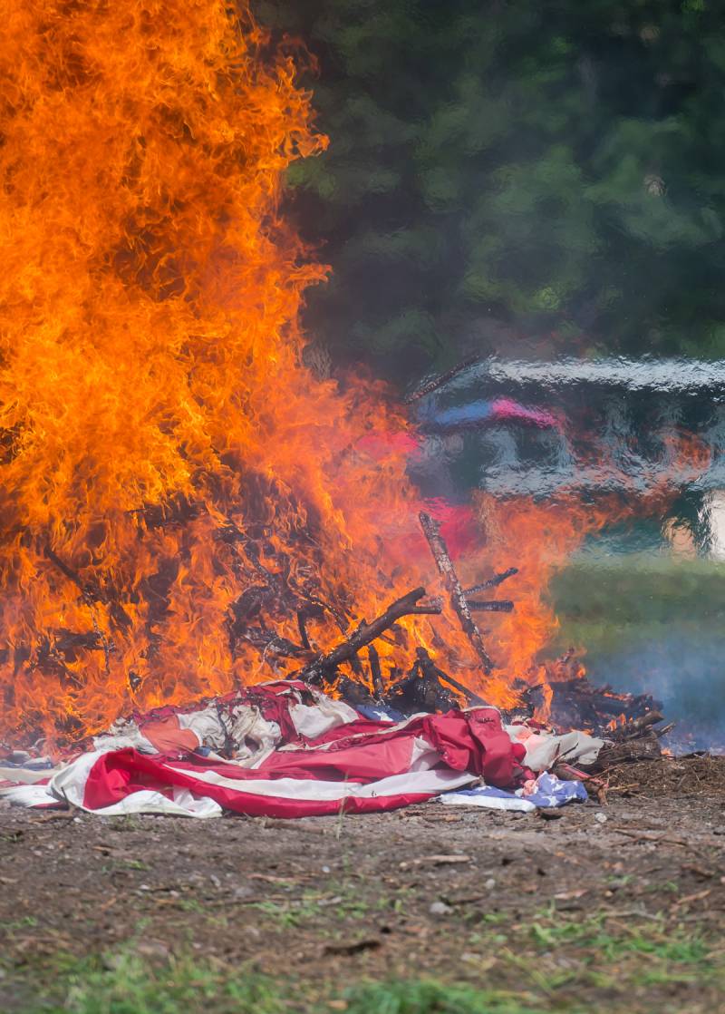 le-roy-flag-burning