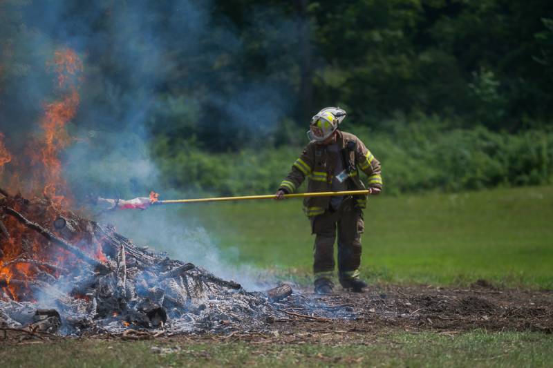 le-roy-flag-burning