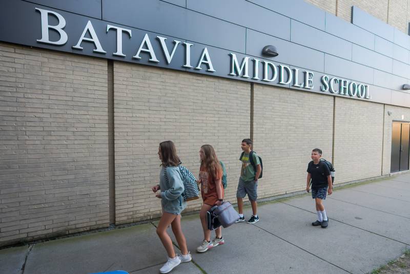 batavia-middle-school-first-day-2024