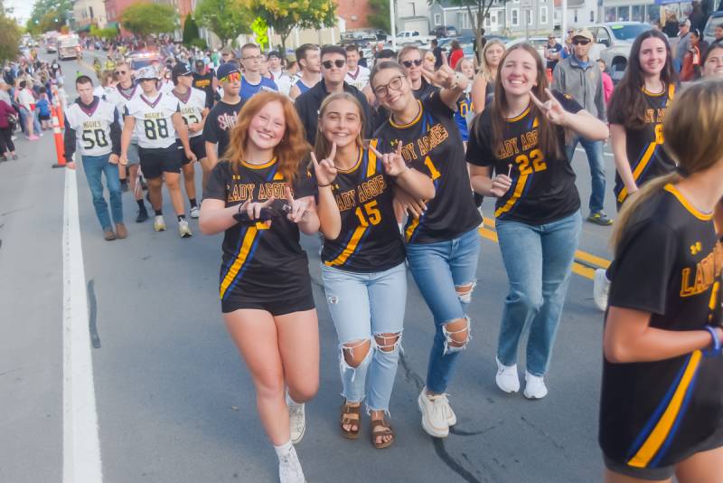 parade-oakfield-labor-daze-2024