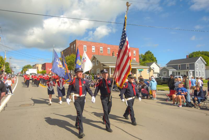 parade-oakfield-labor-daze-2024