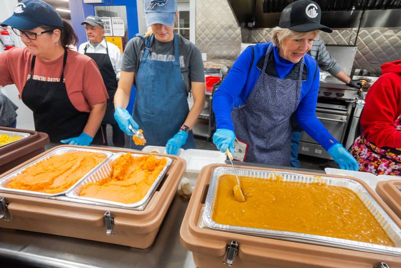 city church thanksgiving meals