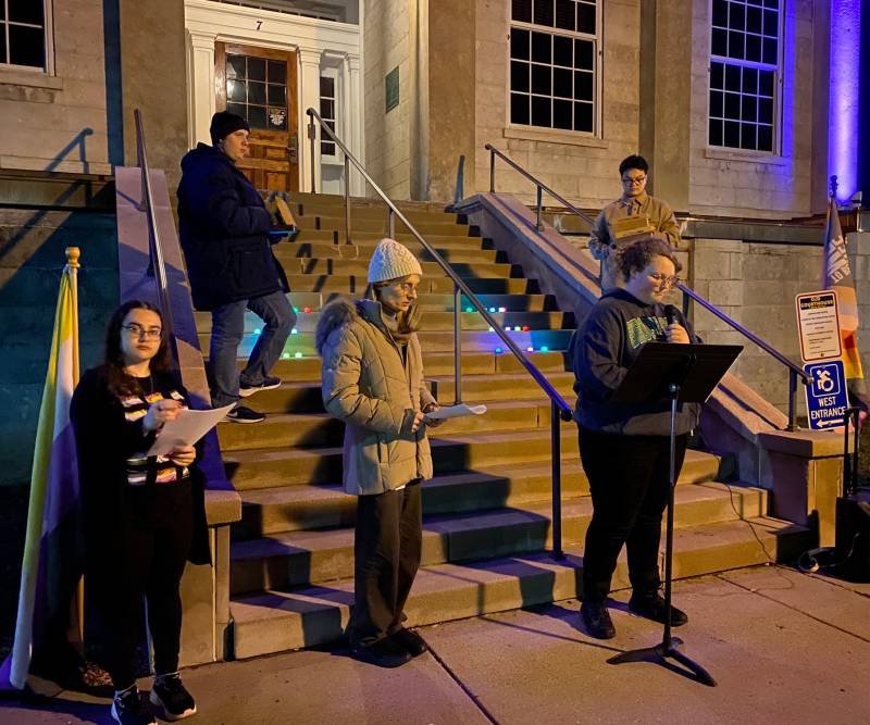 GLOW-OUT at courthouse