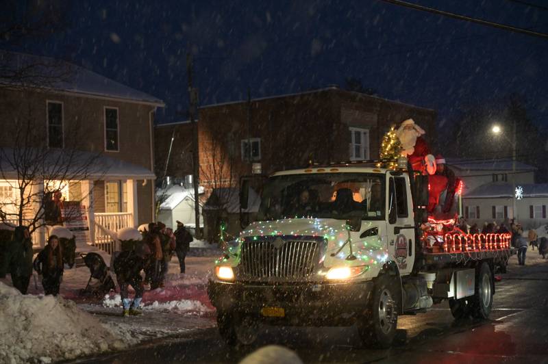 village of alexander christmas parade